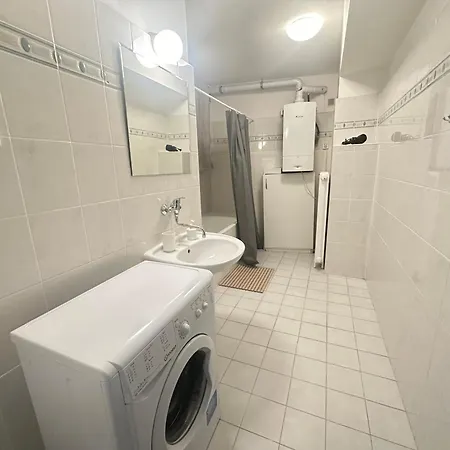 Budget Dlouha Prag
