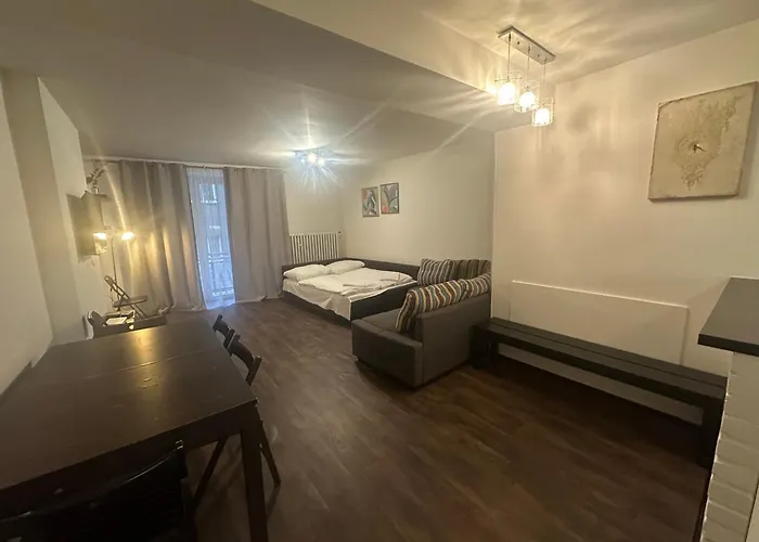Budget Dlouha Apartment Prague