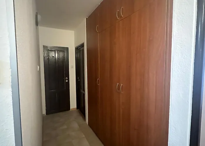 Budget Dlouha