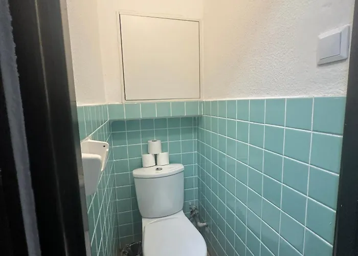 Budget Dlouha Prague