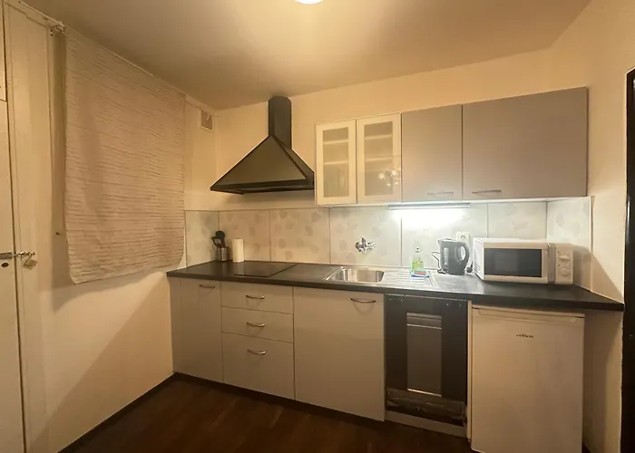 Budget Dlouha * Prague